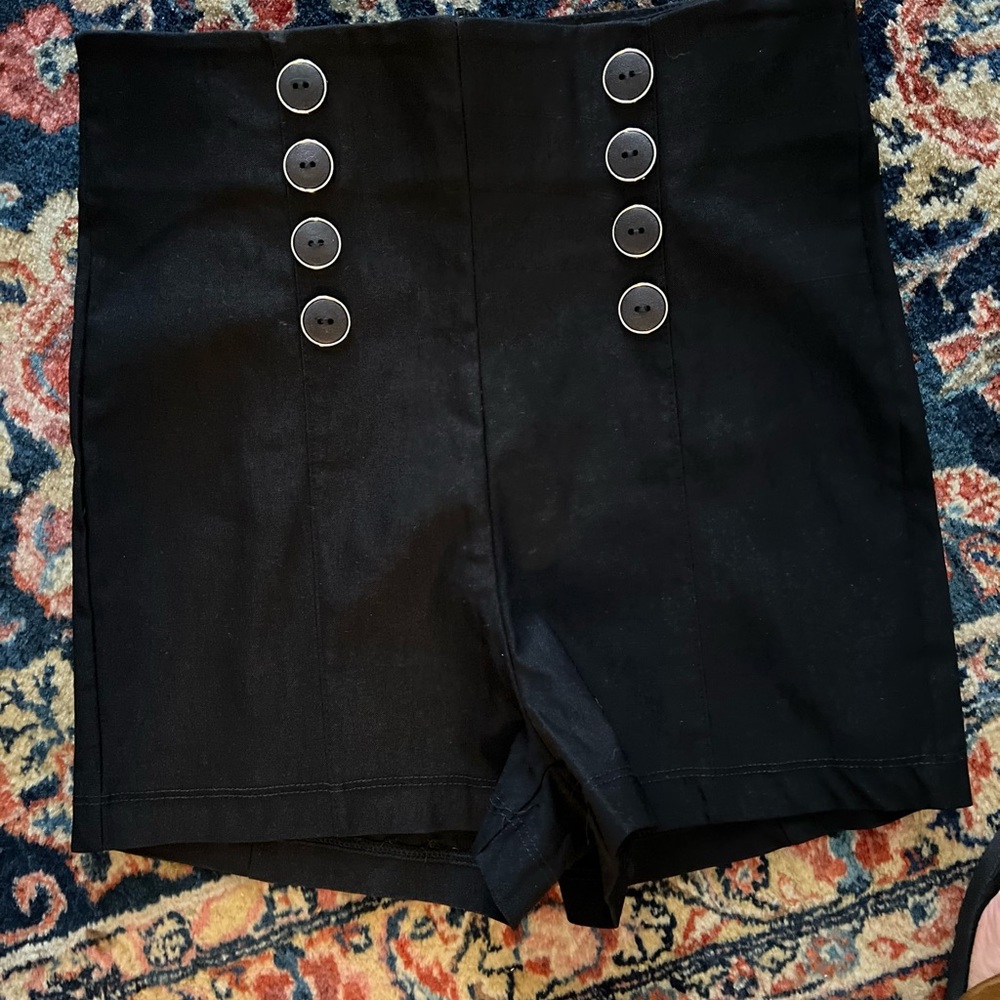 Black high rise sailor shorts NWOT